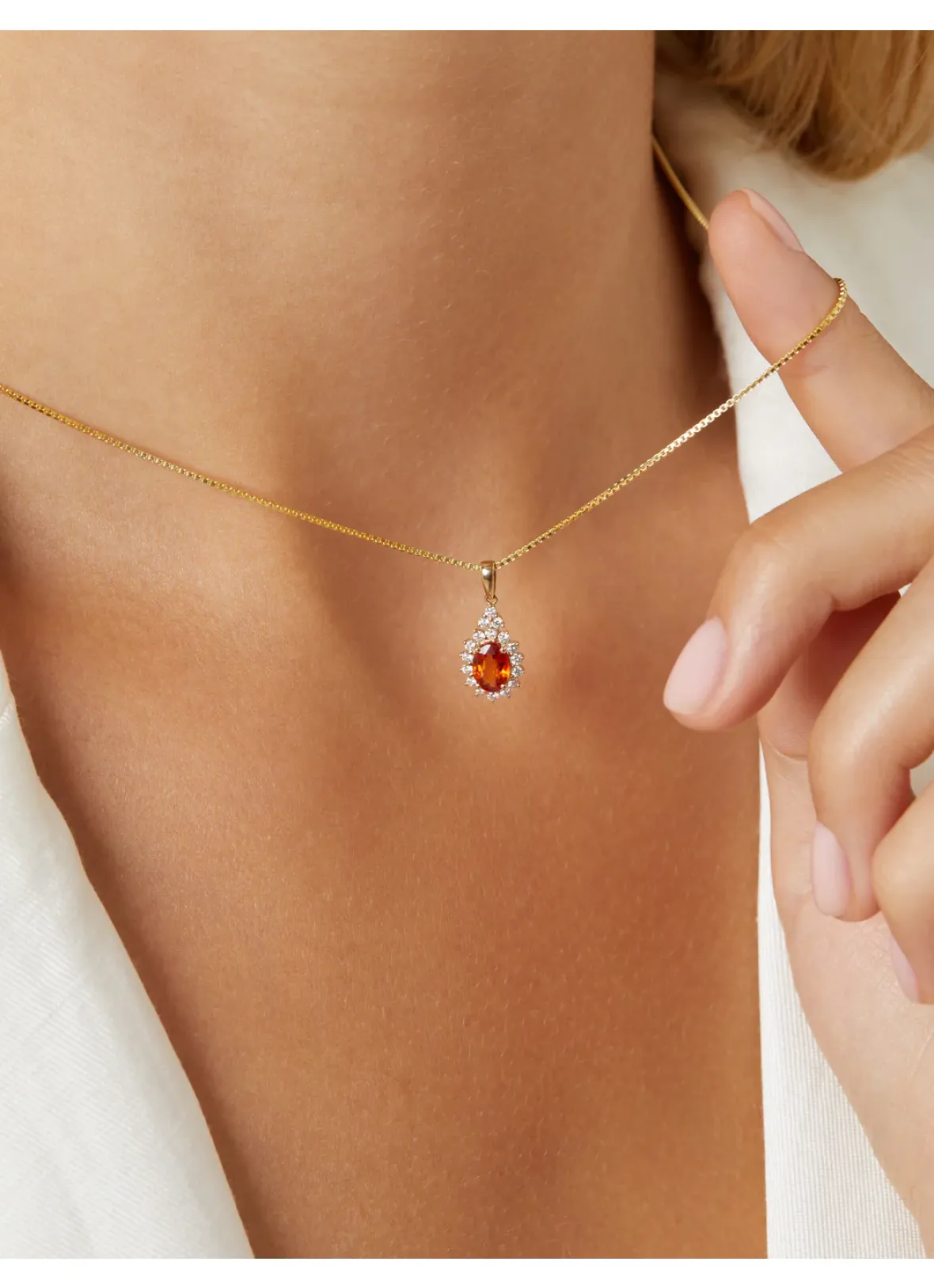 Diamond Point Losse Hangers|Geelgouden Bruidssieraden<Geelgouden hanger, 1.00 ct oranje saffier ( bew, Eden