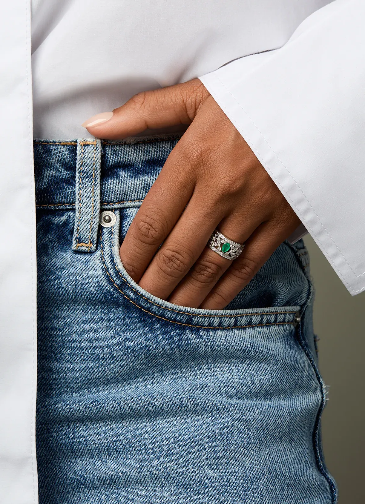 Diamond Point Witgouden Ringen|Ringen Met Kleurstenen<Witgouden ring, 0.32 ct smaragd, Majestic